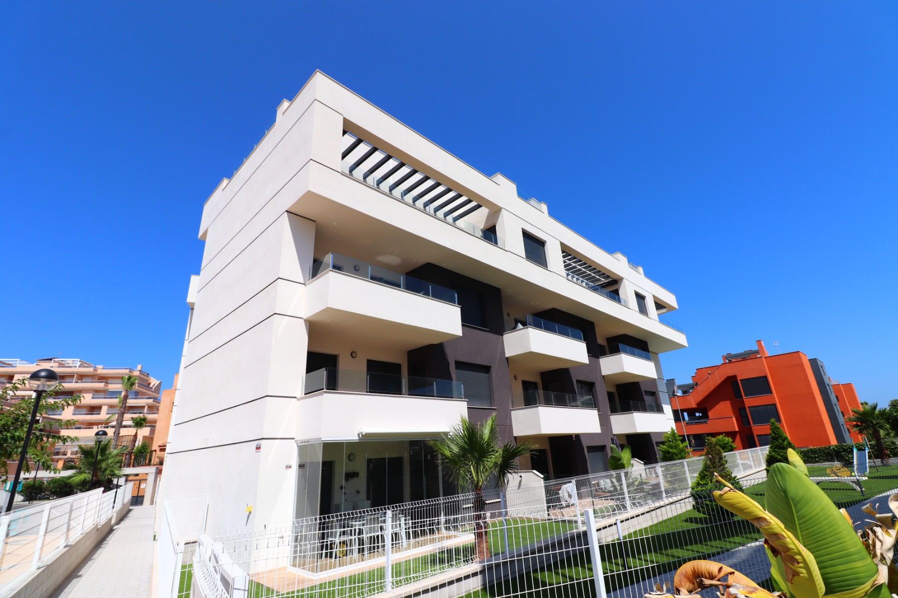 Apartment in Urbanizacion los Balcones - view 1