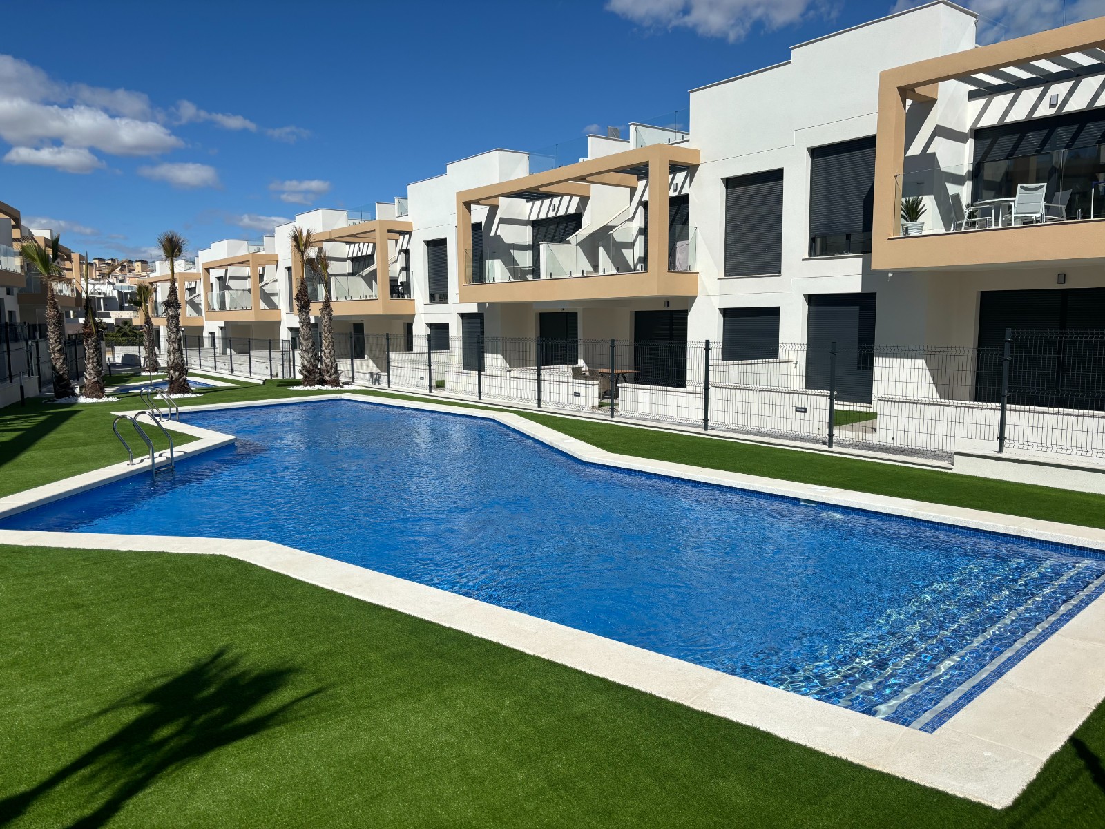 Apartment in Urbanizacion los Balcones - view 1
