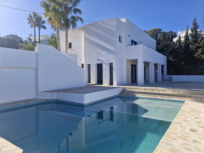 Villa in Alicante - view 1