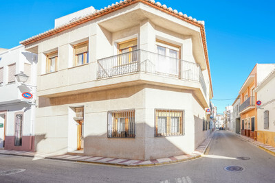 House in San Juan de Alicante - view 1