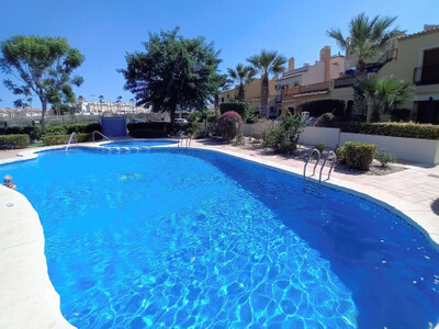 Apartment in Alicante - view 1