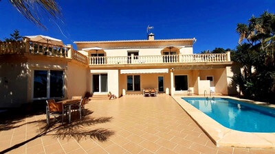 Villa in Alicante - view 1