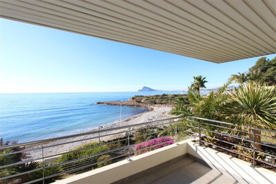 Apartment in Alicante - view 1