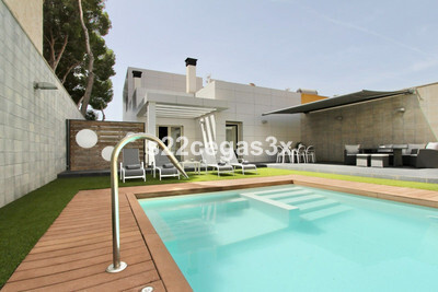 Villa in Verdegas - view 1