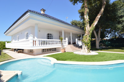 Villa in Alicante - view 1