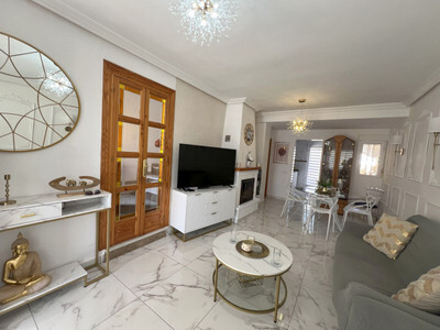 House in Alicante - view 1