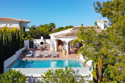 Villa in Alicante - view 1