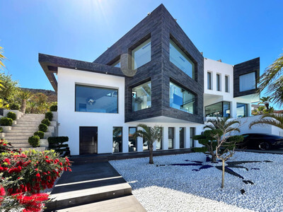 Villa in Alicante - view 1