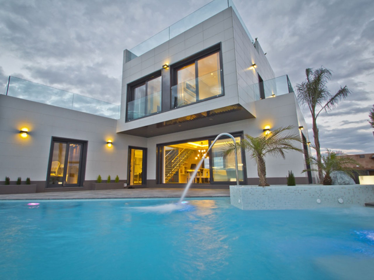 Villa in San Miguel de Salinas - view 1