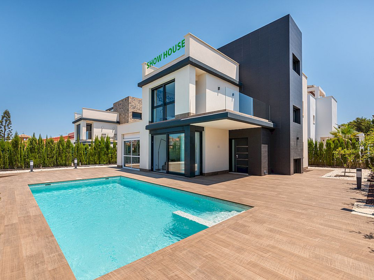 Villa in La Manga del Mar Menor - view 1