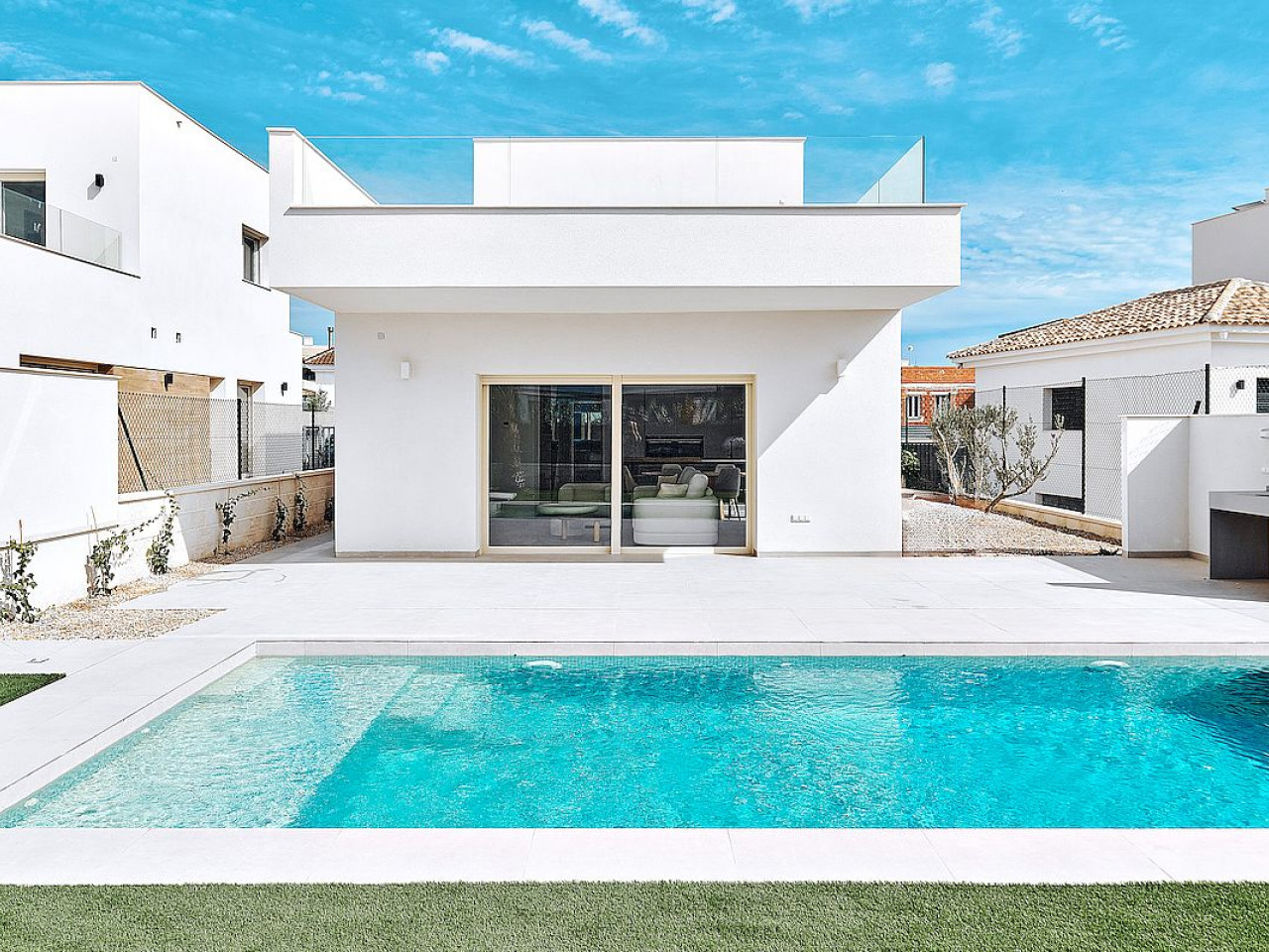 Villa in Los Montesinos - view 1