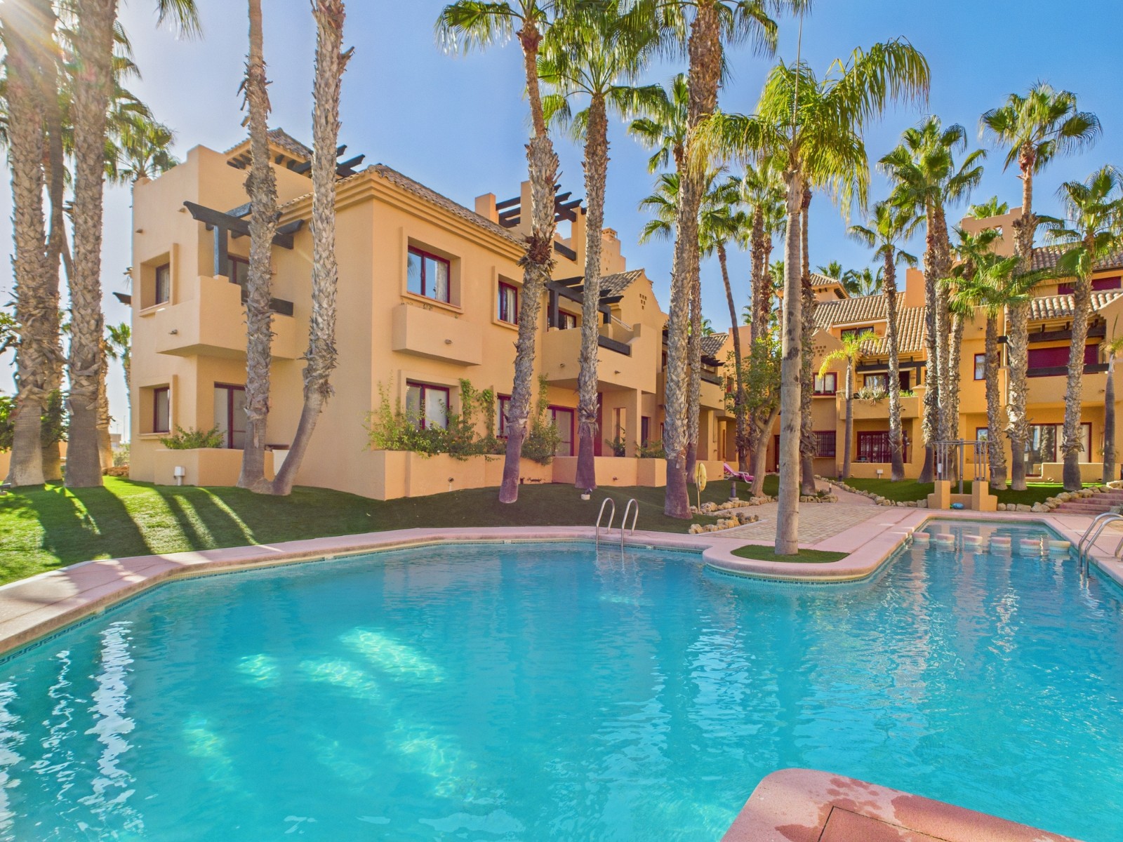 Apartment in Los Alcazares - view 1