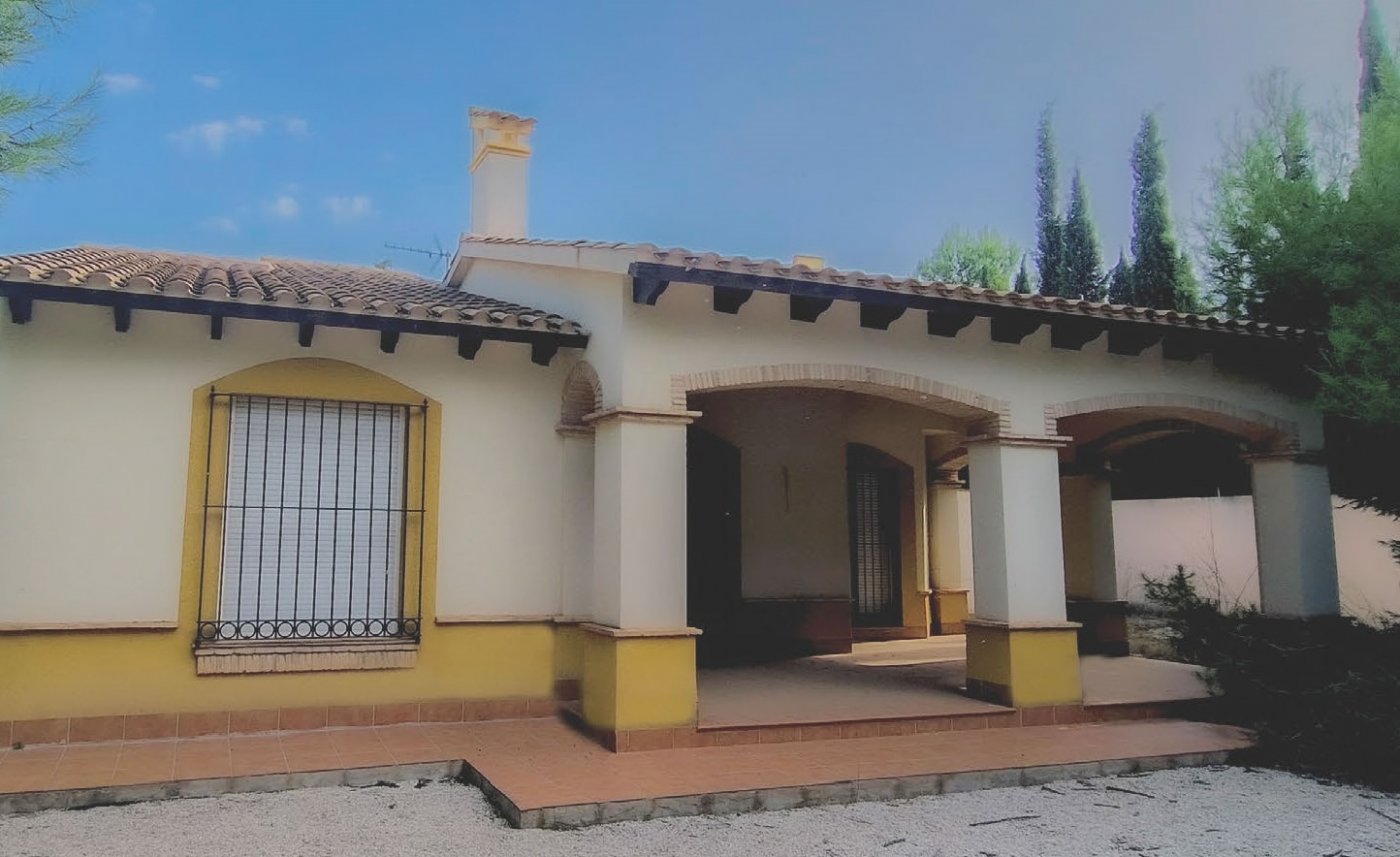 Villa in El Mingrano - view 1