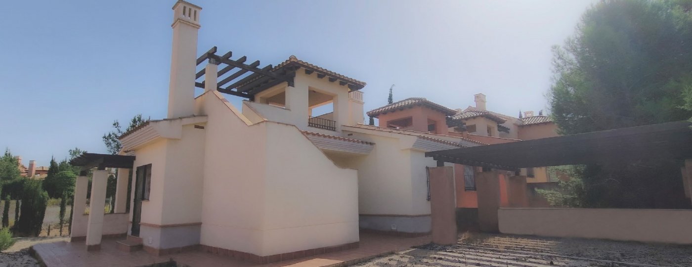 Villa in El Mingrano - view 1