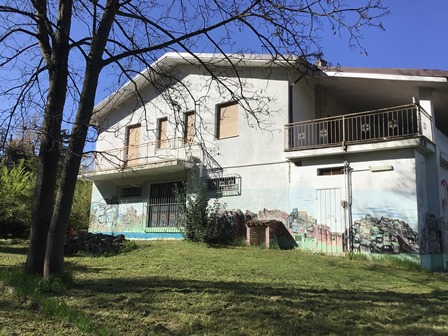 House in Castel Boglione - view 1