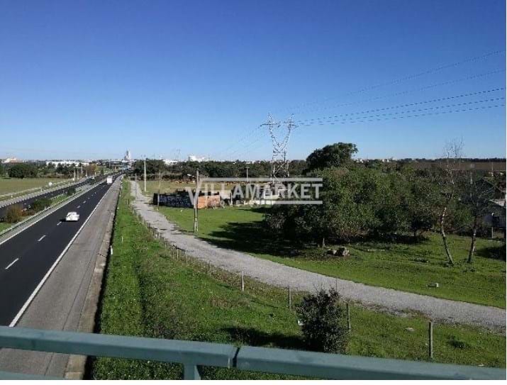 Land in Sarilhos Grandes - view 1